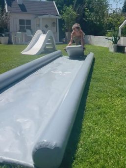 Slide & Surf Way - bakgård för surfing