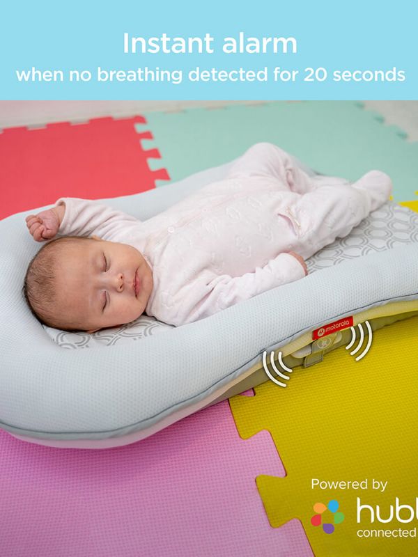 Motorola Comfort Cloud MBP89SN är ett innovativt babynest för spädbarn 0-8 månader gamla som säkert övervakar ditt barns andning och puls, vilket ger dig sinnesro medan din baby sover.