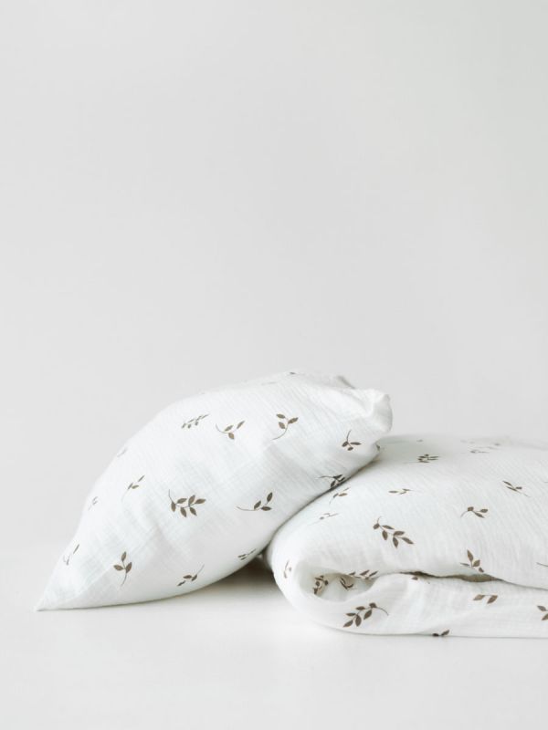 Babypåslakan 85 x 125 cm, Cream Leaves