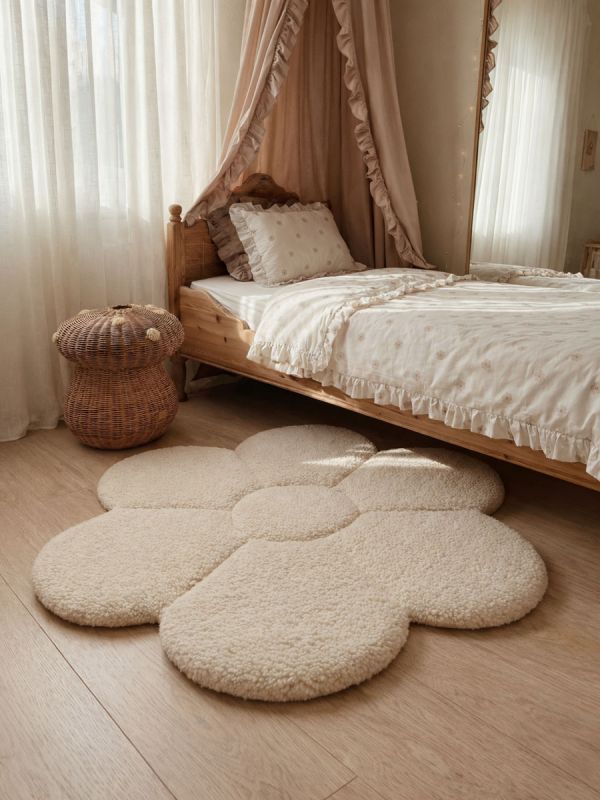 Lekmatta med prästkrageblomma för baby och barnrum