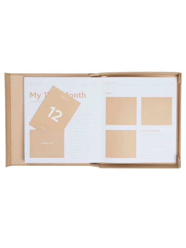 Design Letters - Babyns första bok - Beige