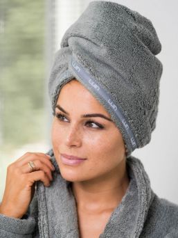 Den lyxiga Luin Living Hair Towel är den perfekta hjälpen för vardagen.