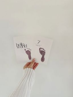 Hello World - Bläcklösa Milestone Cards