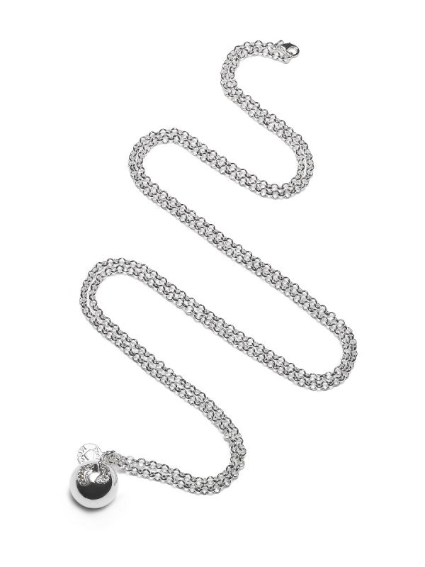 Proud MaMa-bola-halsbandet är ett vackert smycke för den väntande modernen. Det finns en liten xylofon i smycken. Det magiska ljudet av smycken lindrar barnet i livmodern och senare utanför livmodern.