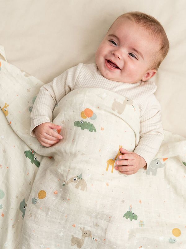 Baby linda stor 120x120 Celebration Sand - Done By Deer