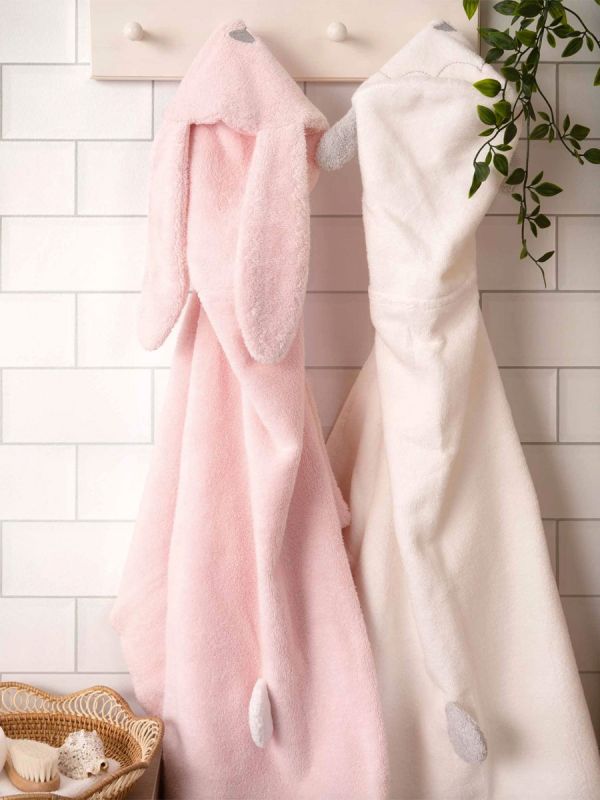Mamas&Papas - handduk - Får. Lättfärgad, stor och mjuk badhandduk för barnet.