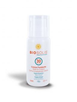 Som namnet antyder smälter Biosolis Melt-In Cream SPF 30 in i din hud på ett ljuvligt sätt. Detta solskydd passar alla hudtyper. Innehåller inte nanopartiklar eller zinkoxid. Lämnar inga vita rester på huden om du smörjer in dig ordentligt.
