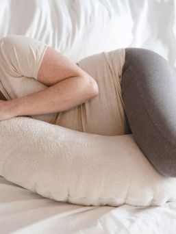 Baby’s Only Cozy Amningskudde – Mjuk stödkudde för amning, warm linen