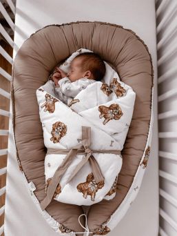 Baby swaddle & playmat, Cavalier Dog