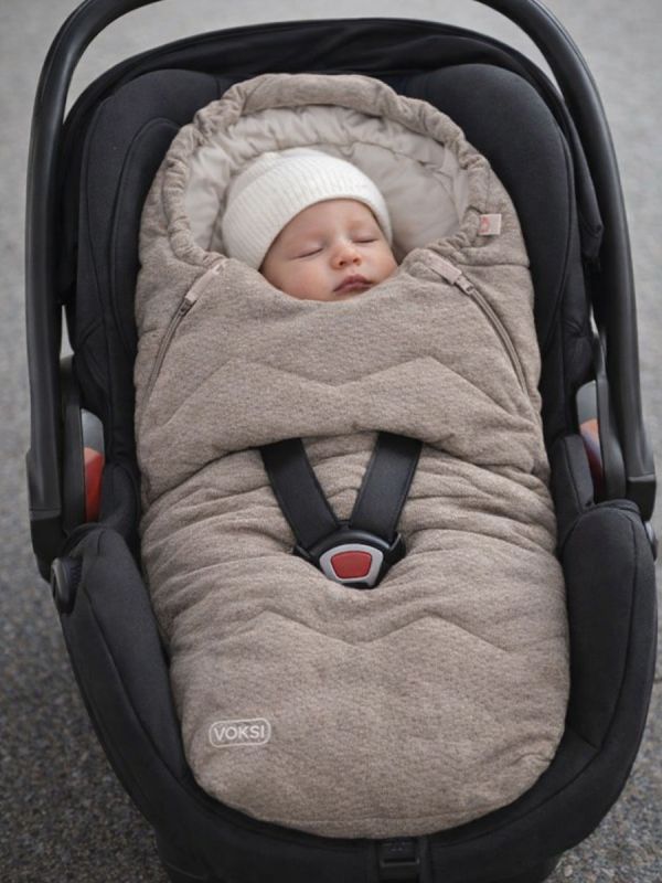 VOKSI - Breeze bilbarnstolsväska för barn 0-3å, Walnut