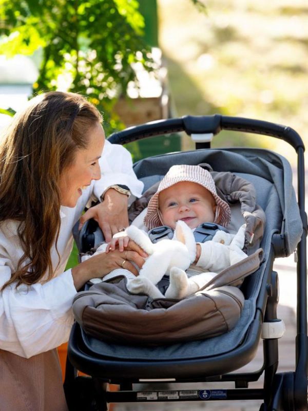 VOKSI - Sky Light lättviktssovsäck 0–4å, Walnut