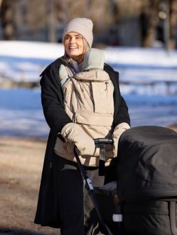 Voksi Carrier Cover – Varmt vindskydd för bärsele