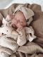 Babystyling Babybody med volang Rib Sand