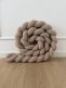 Boucle flätad kantskydd för spjälsäng och juniorsäng - Beige
